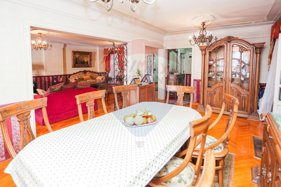 Apartment For Sale 235 m Gleem (Elezaa St.)