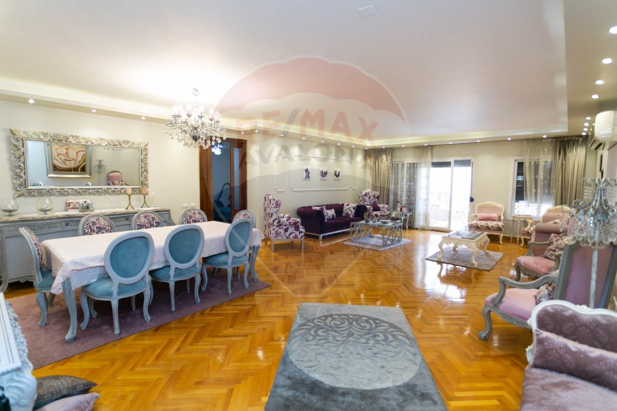 Apartment for sale 266 m Smouha (In front of The Grand Plaza Hotel)