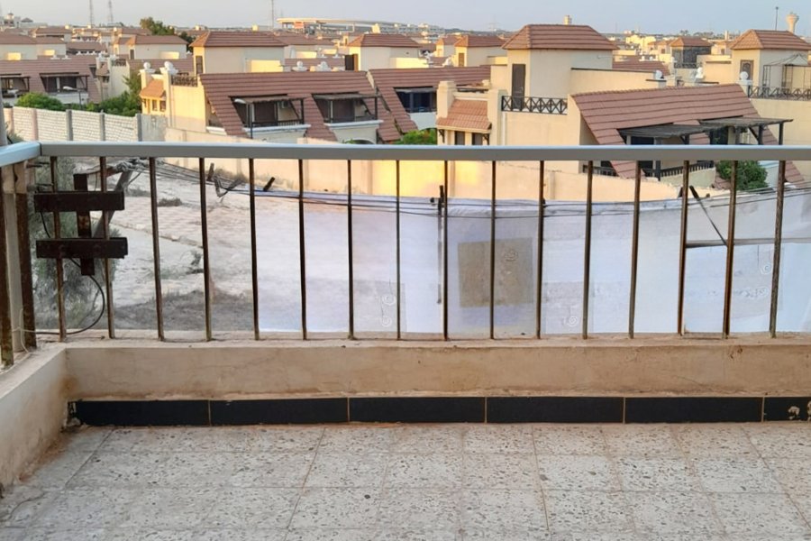 فيلا توين هاوس للبيع (قرية المهندسين الجامعيين) 330 م
