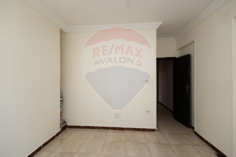 Apartment for rent 180 m Louran (Branched from Omar El-Mokhtar st)
