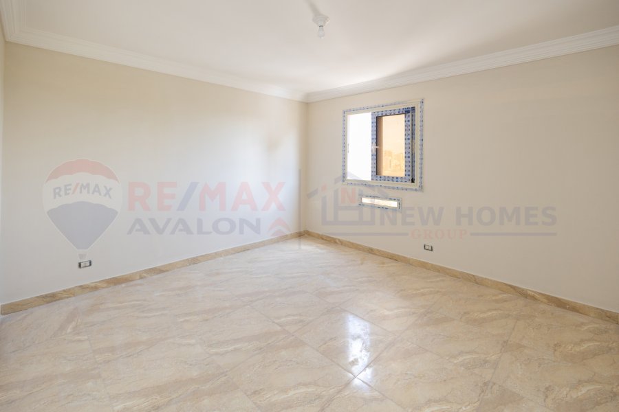 Apartment for rent 185 m Al-Ibrahimia (steps from Sporting Club)