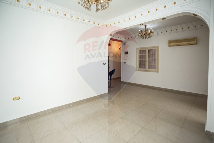 Apartment for sale 100 m Sporting (Port Said main st.)