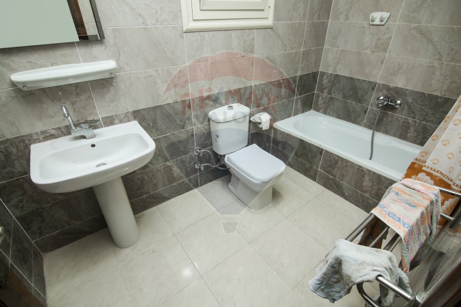 Apartment for rent 150 m Smouha (Steps from Mostafa Kamel)