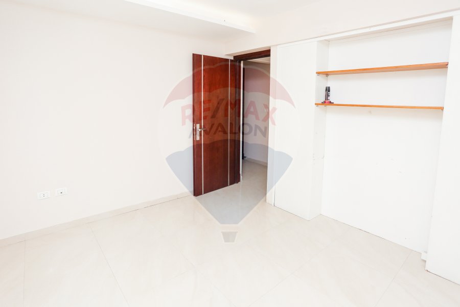Apartment for rent 250 m Smouha (Solik Towers)