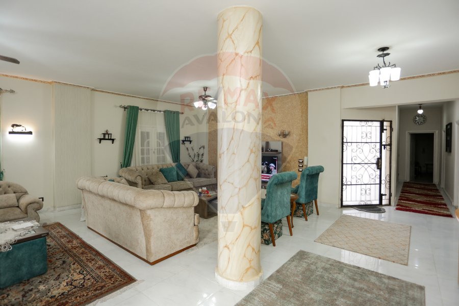 Stand Alone Villa for sale 1,008 m King Mariout