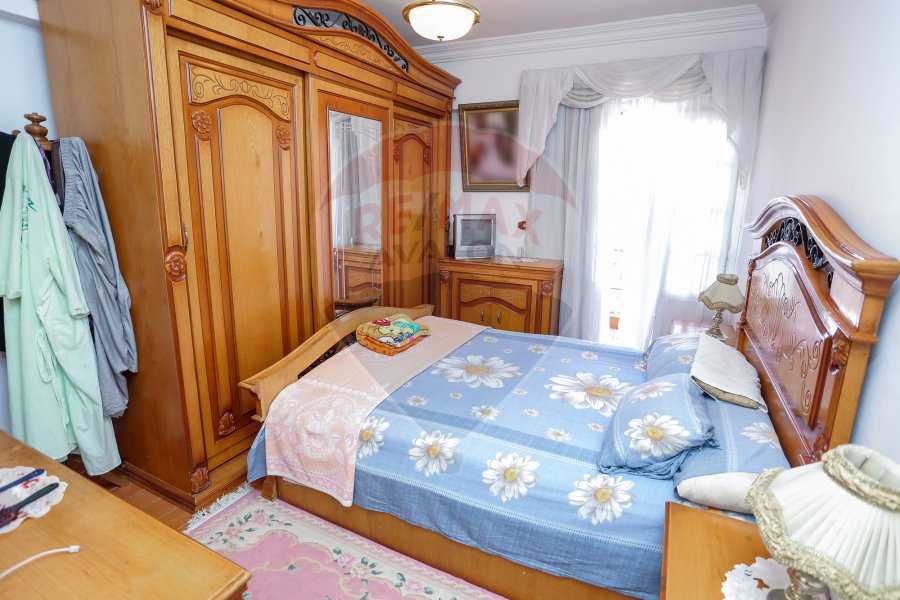 Apartment for sale 125 m Camp Caesar (steps from The Teram - Faculty of Engineering.)