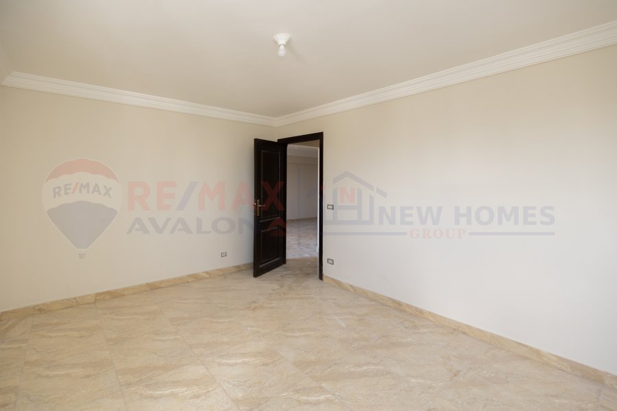 Apartment for rent 185 m Al-Ibrahimia (steps from Sporting Club)