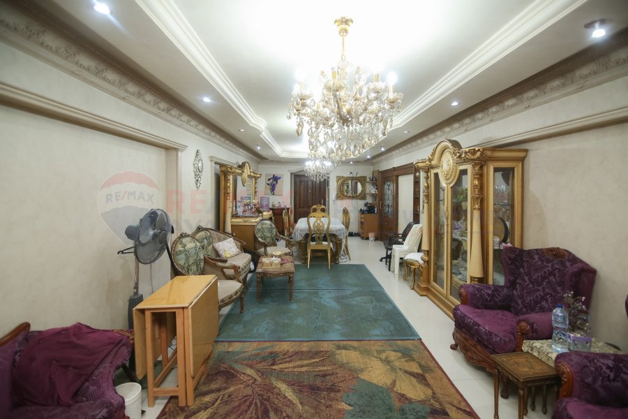Apartment for sale 195 m Moustafa Kamel (Abu Qir st.)