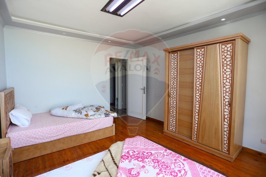 Apartment for sale 300 m Sidi Bishr (next to the Hilton)