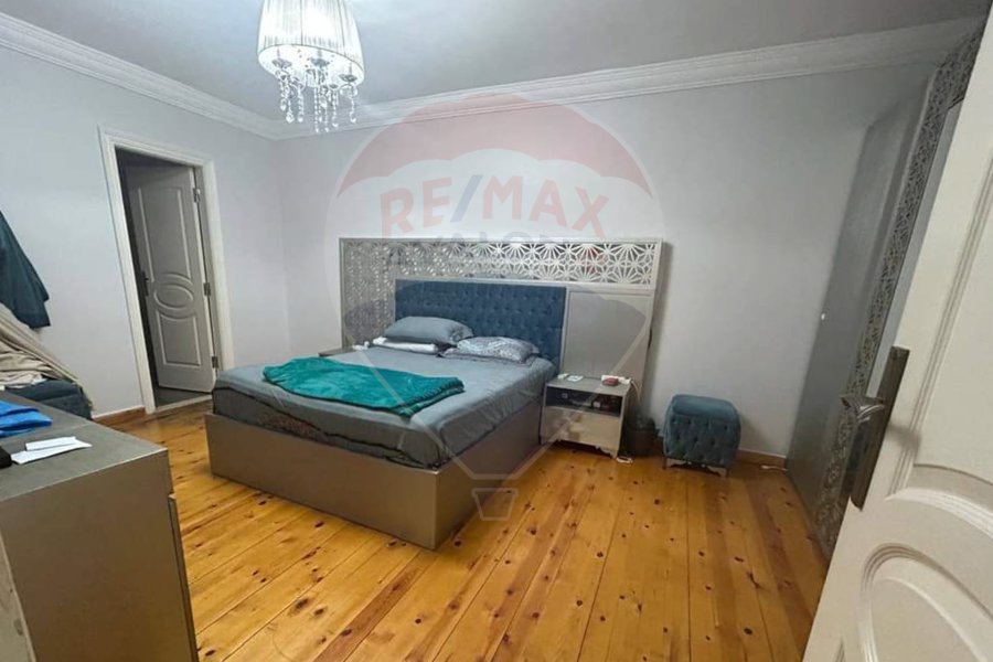 Apartment for sale in Rushdi (directly on the tram) 176 m