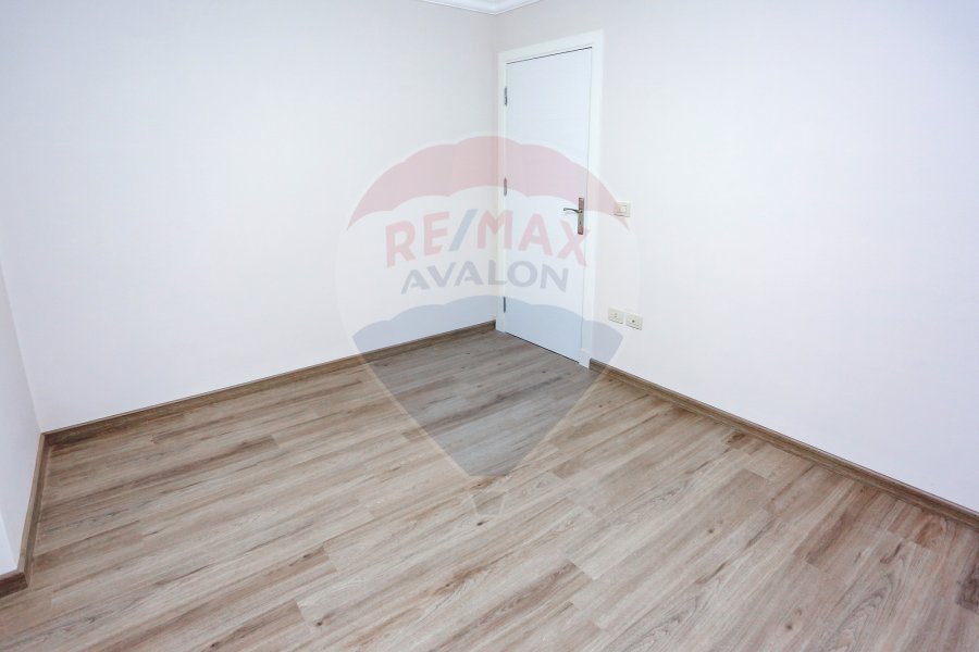 Apartment For Sale 174 m Smouha (East Towers Compound - Ryada St)