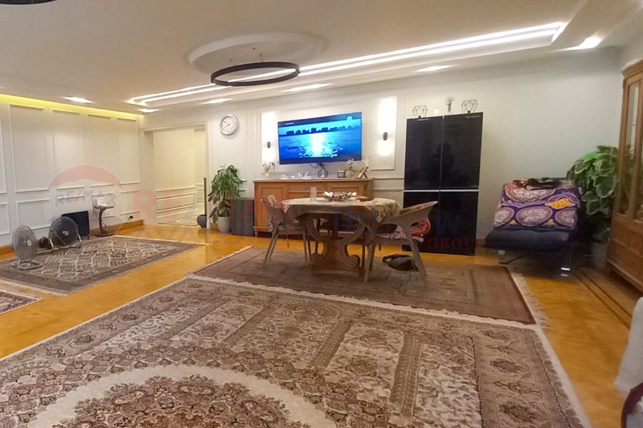 Apartment for sale 270 m Smouha (First Albert St.)
