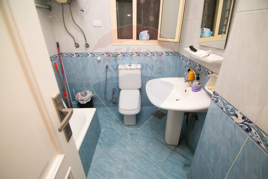 Apartment for sale 208 m Roushdy (Ahmed Shawky St.)
