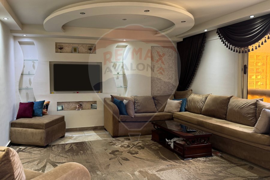 Apartment for sale 135 m Gleem (El-Molazem Ahmed St)