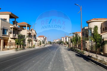 villa Twin House for sale (Alex West - Saint Catherine) 327 m
