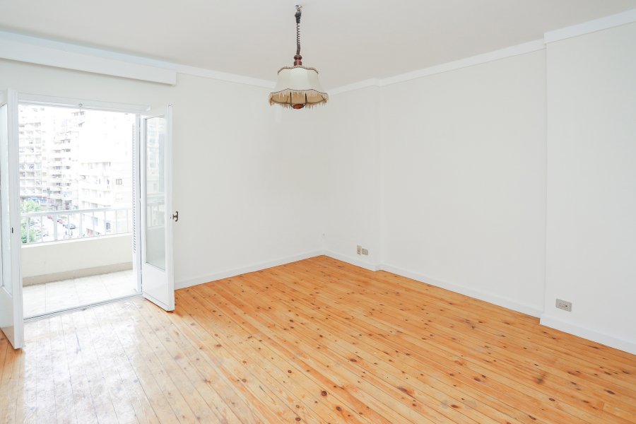 Apartment for sale 185m Laurent (Seif Tower - Next to Mansour Palace - Near to Korneish road)