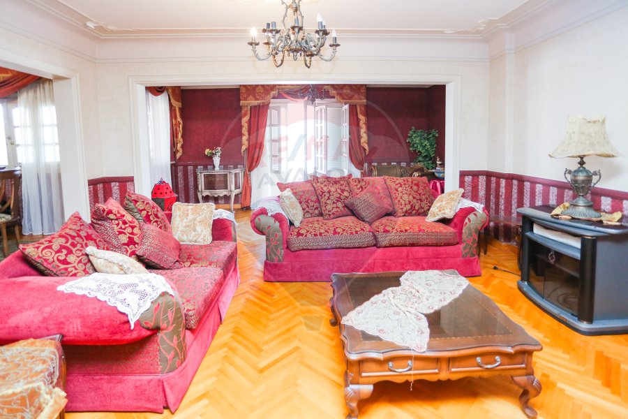 Apartment For Sale 235 m Gleem (Elezaa St.)