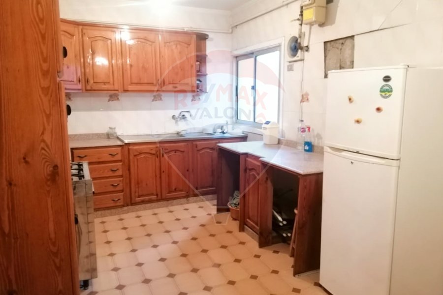 Apartment for rent 240 m Louran (Abd El-Salam Aref St)