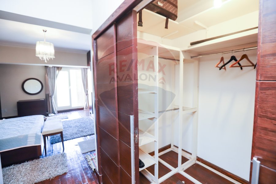 Apartment For Sale 300 m Gleem (Abo Qer St.)