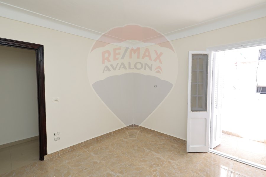 Apartment for sale 130 m Fleming (Ahmed Basha Tork st - Beside fathallah)