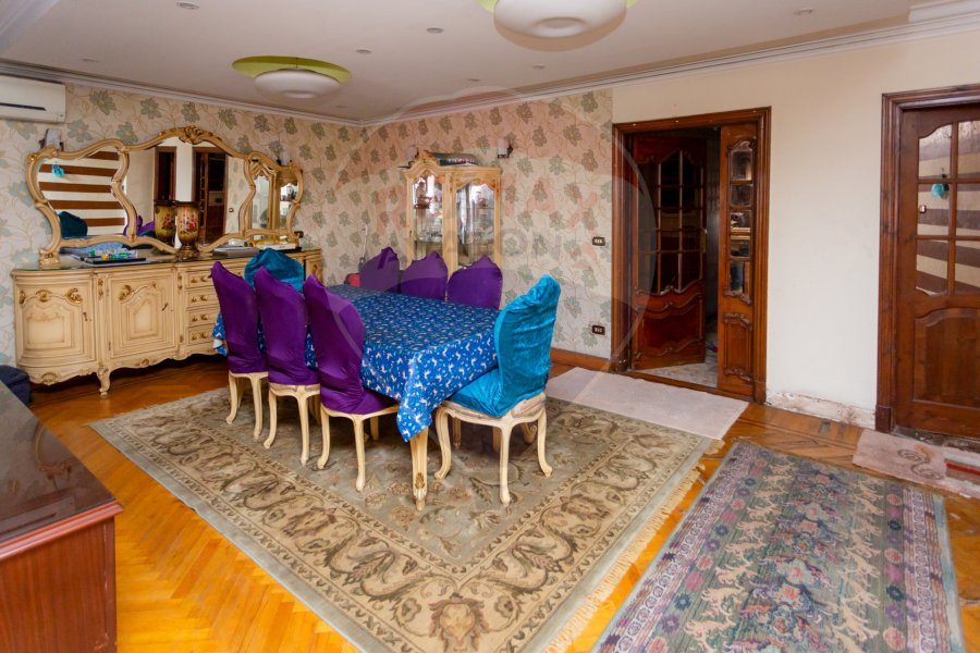 Apartment for sale 225 m Mostafa Kamel (Ibrahim Sherif St. - In front of Kiroseiz Mall)