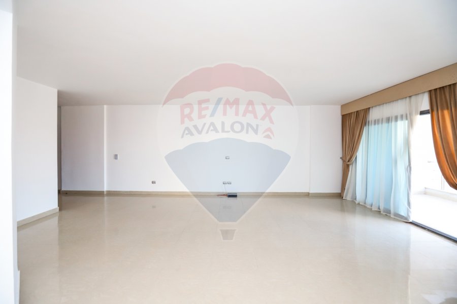 Apartment for Rent 220 m Smouha (El gish Towers)