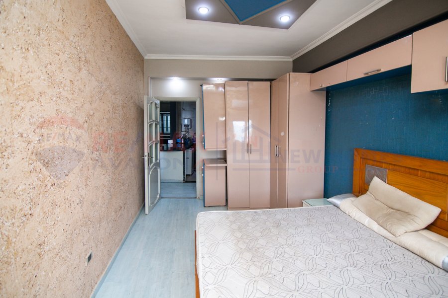 Apartment for sale 125 m Cleopatra (directly on the sea)-1