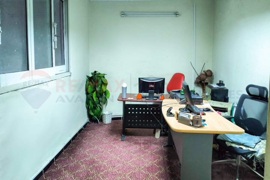 Administrative unit for sale 235 m Gleem (directly on the sea)