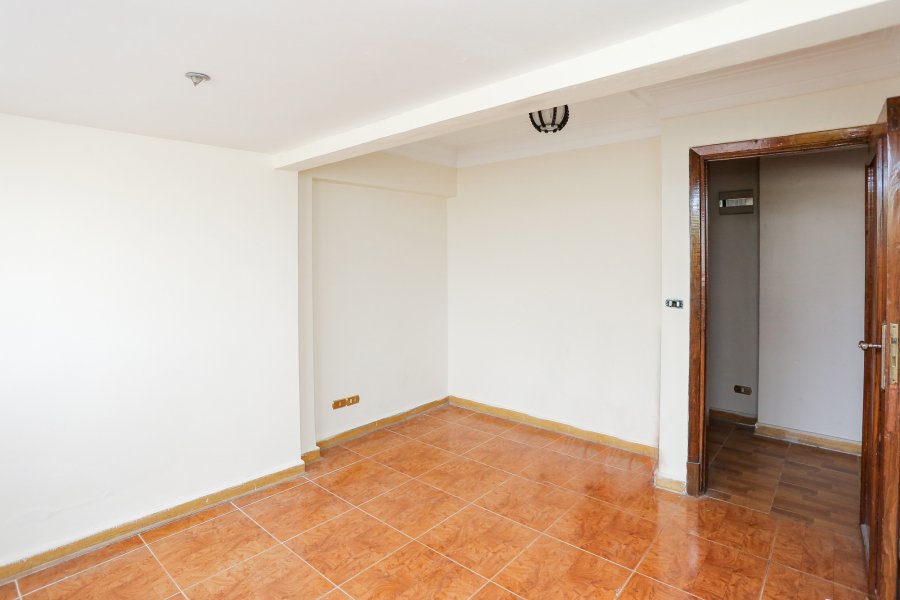 Apartment for sale 320 m Janaklis (Dirictly on tram station)