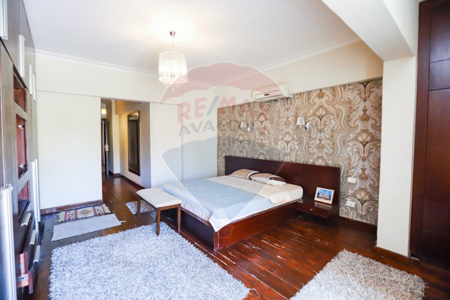 Apartment For Sale 300 m Gleem (Abo Qer St.)