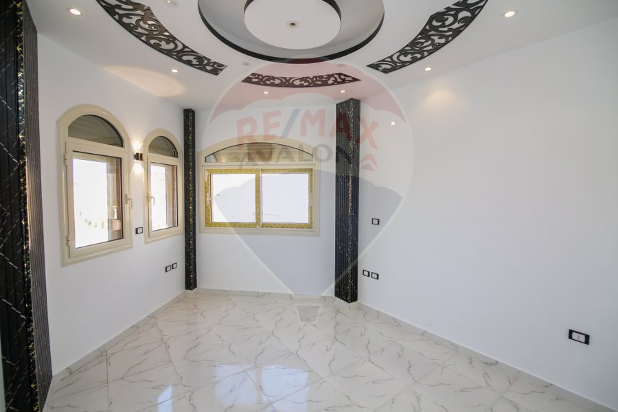 Standalone Villa for sale (Perlamarina) - 255 m