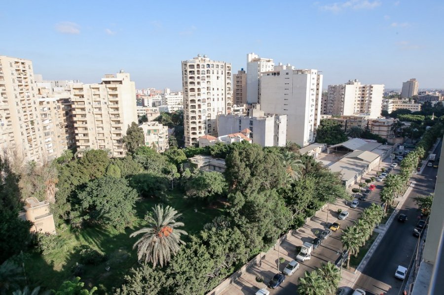 شقة للبيع 290م سموحة ( ش ألبرت الاول - أبراج دلتا لايف )