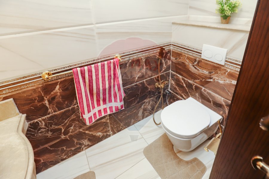 Apartment for sale 575 m Smouha (Fawzy Moaz main St.)