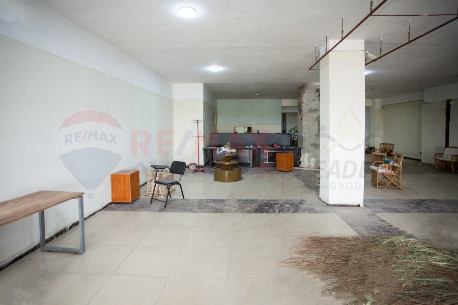 Shop for rent 371 m Al Mattar (beside Talaat Mostafa Hospital)