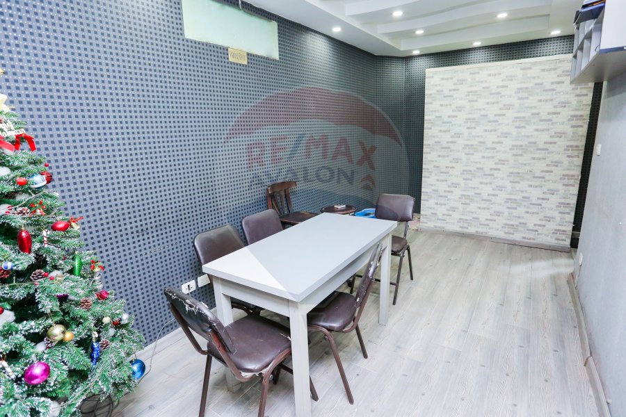 Administrative Unit for sale 125 m Cleopatra (PortSaied St)