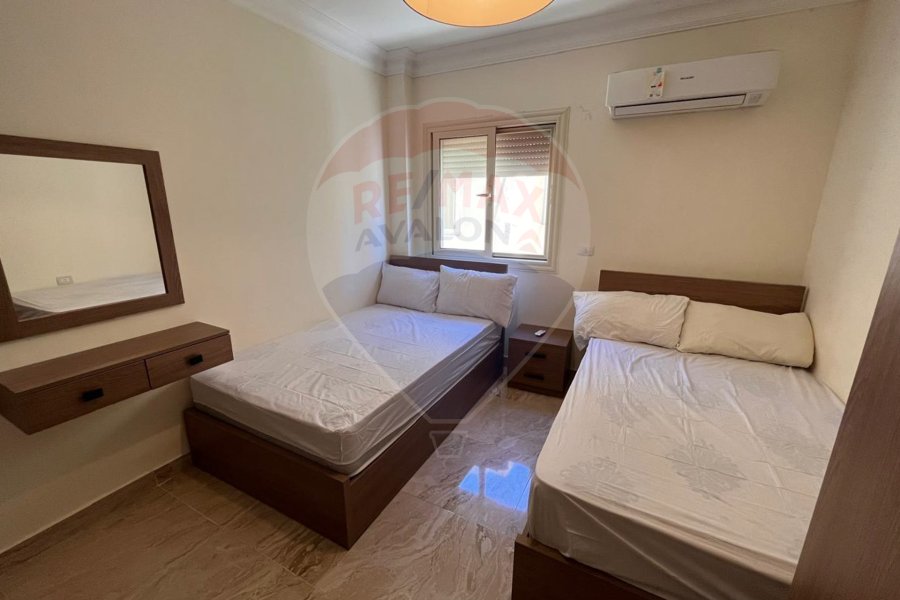 Stand alone villa for sale (Stella Heights) 245 m