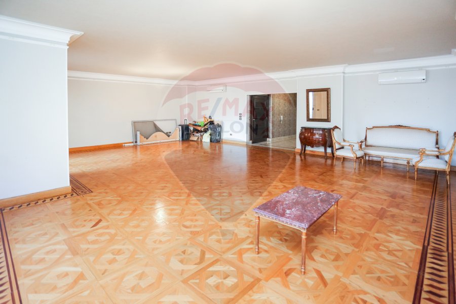 Apartment for sale 306 m Kafr Abdo