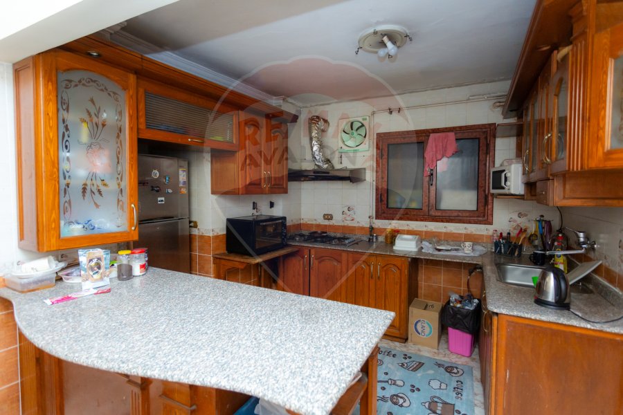 Apartment for sale 225 m Mostafa Kamel (Ibrahim Sherif St. - In front of Kiroseiz Mall)