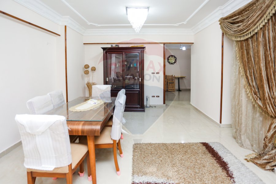 Furnished Apartment for rent 140 m Gleem ( Directly in Abo Qeer St.)
