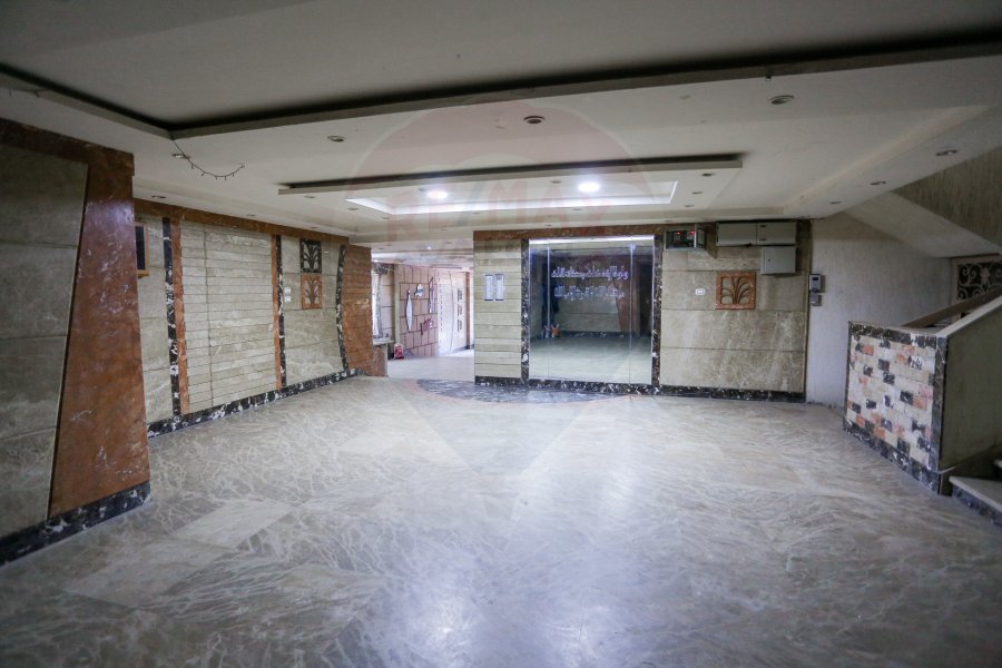 Apartment for sale 195 m Kafr Abdo (Amir El-Bahar St.)