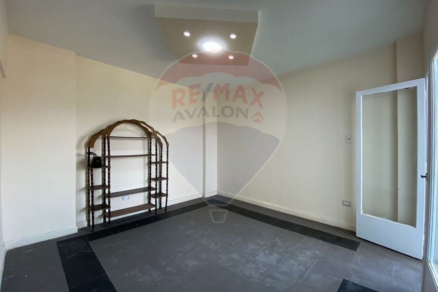 Apartment for sale 107 m Sidi Gaber (Officers housing - investment part)