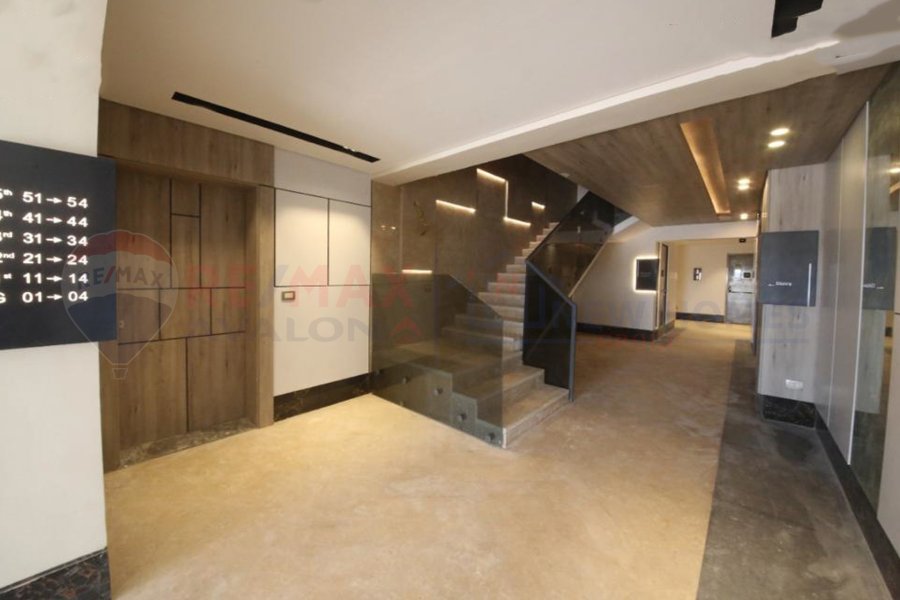 Apartment for sale Palm Hills New Cairo 70 m installment