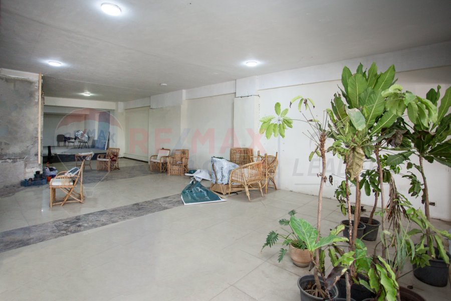 Shop for rent 371 m Al Mattar (beside Talaat Mostafa Hospital)