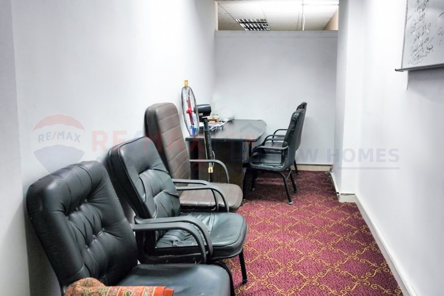 Administrative unit for sale 235 m Gleem (directly on the sea)