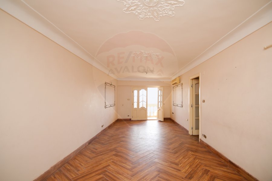 Apartment For Sale 140 m Al Shatby (Directly On tram station)