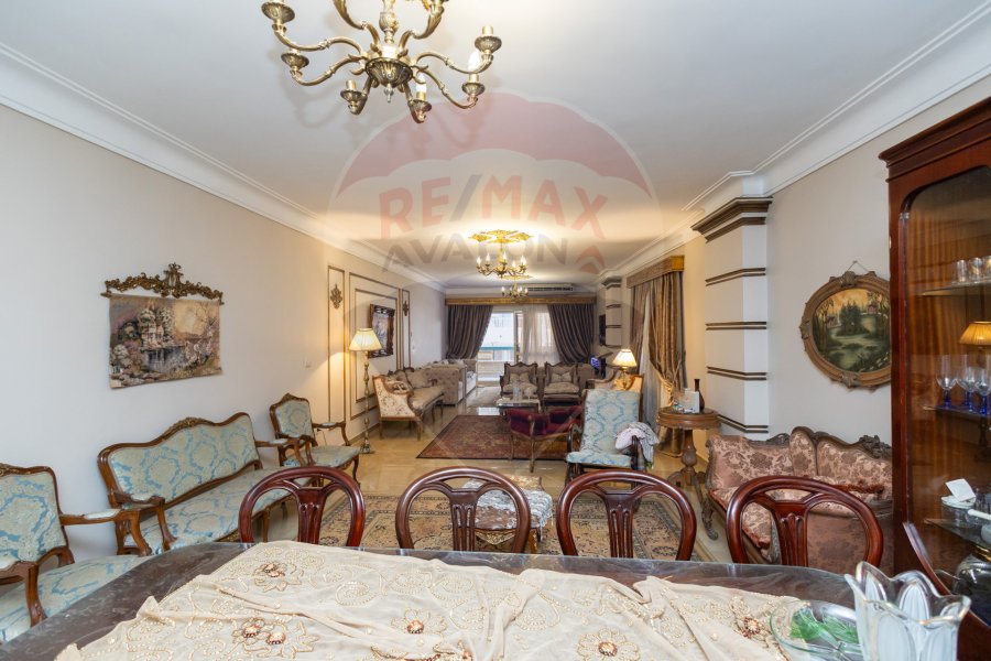 Apartment for sale 210 m Sidi Bishr (The second number of the sea)