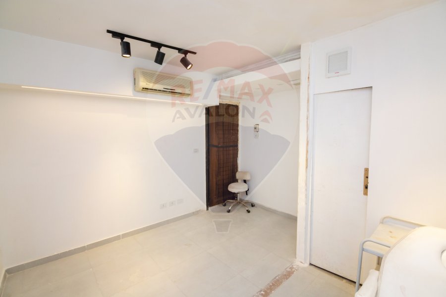 Commercial flat for sale, 120 m, Sidi Bishr (Al-Essawi St.)