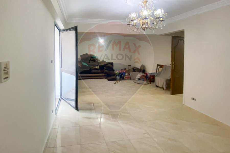 Duplex apartment for sale 250 m Gianaclis (directly on the tram)