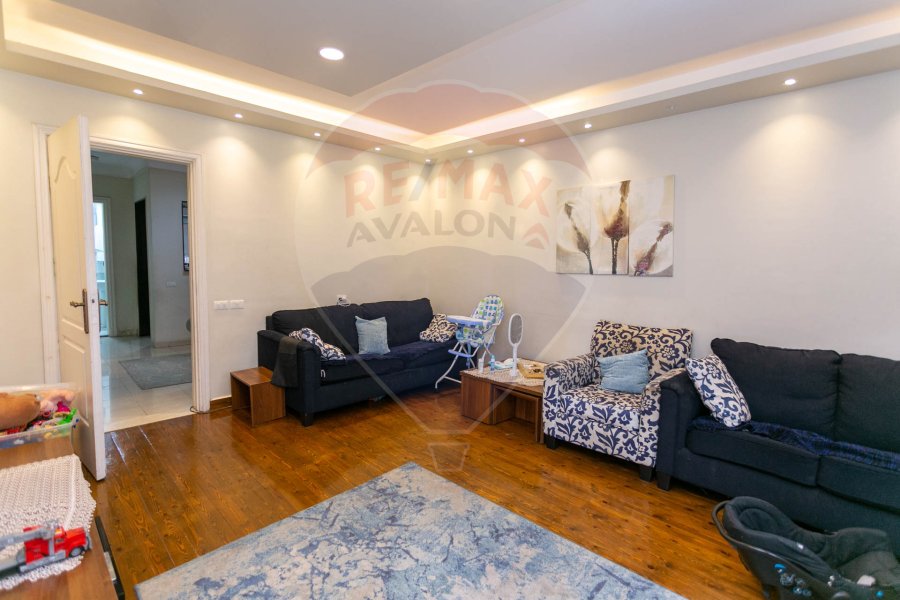 Apartment for sale 266 m Smouha (In front of The Grand Plaza Hotel)