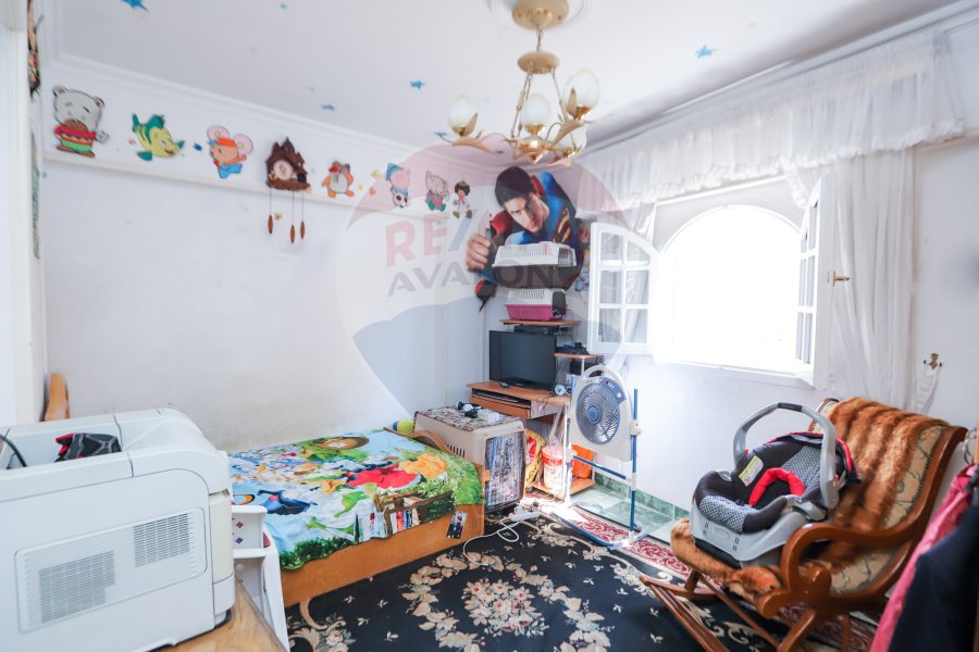 Apartment for sale 160 m Louran (Steps from abo qeer st & Teram.)